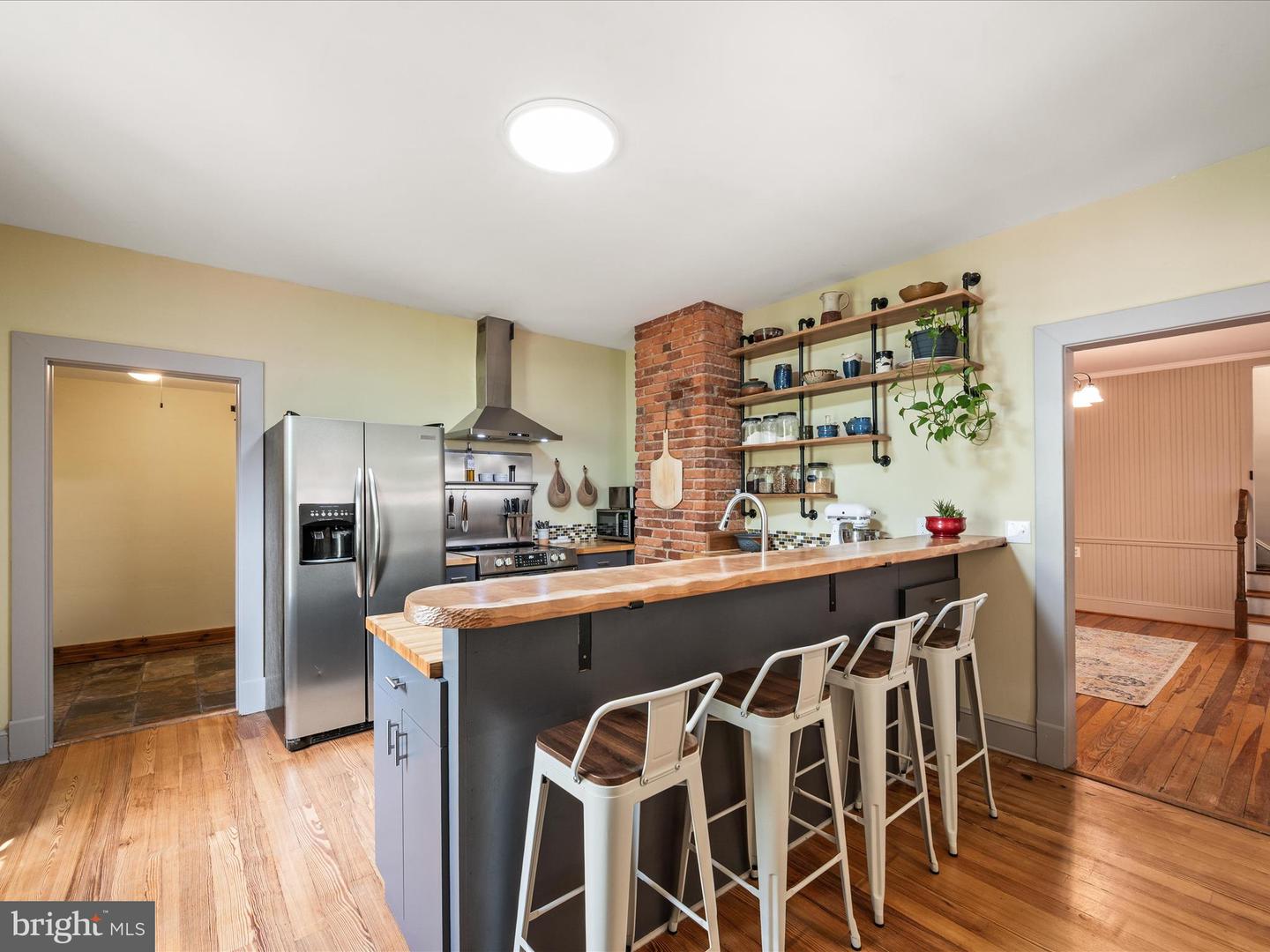325 S CHURCH ST, BERRYVILLE, Virginia 22611, 5 Bedrooms Bedrooms, ,3 BathroomsBathrooms,Residential,For sale,325 S CHURCH ST,VACL2005984 MLS # VACL2005984