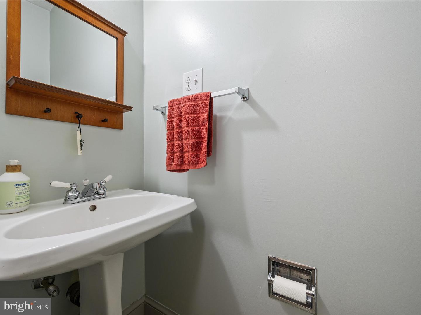 325 S CHURCH ST, BERRYVILLE, Virginia 22611, 5 Bedrooms Bedrooms, ,3 BathroomsBathrooms,Residential,For sale,325 S CHURCH ST,VACL2005984 MLS # VACL2005984