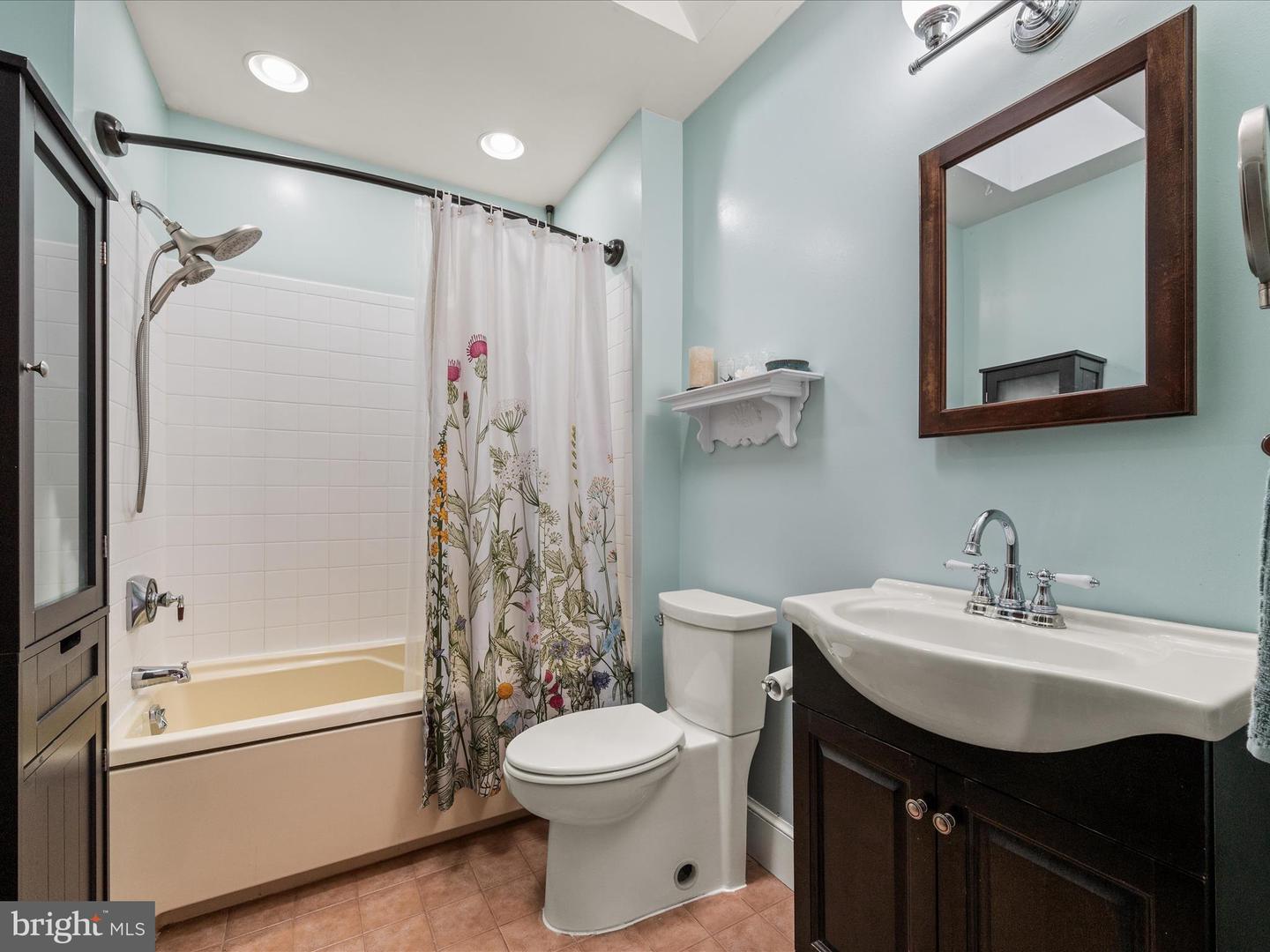 325 S CHURCH ST, BERRYVILLE, Virginia 22611, 5 Bedrooms Bedrooms, ,3 BathroomsBathrooms,Residential,For sale,325 S CHURCH ST,VACL2005984 MLS # VACL2005984