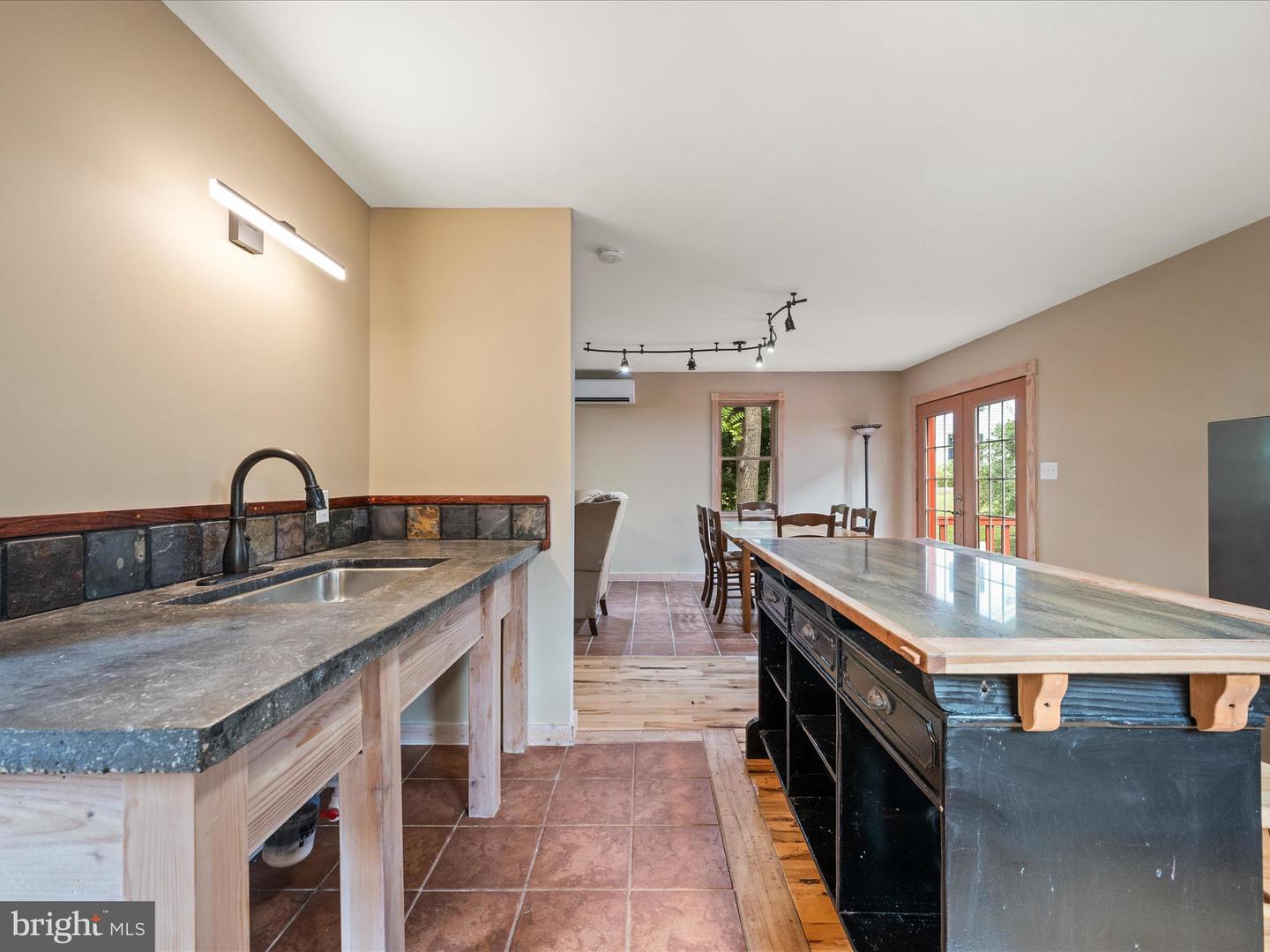 325 S CHURCH ST, BERRYVILLE, Virginia 22611, 5 Bedrooms Bedrooms, ,3 BathroomsBathrooms,Residential,For sale,325 S CHURCH ST,VACL2005984 MLS # VACL2005984