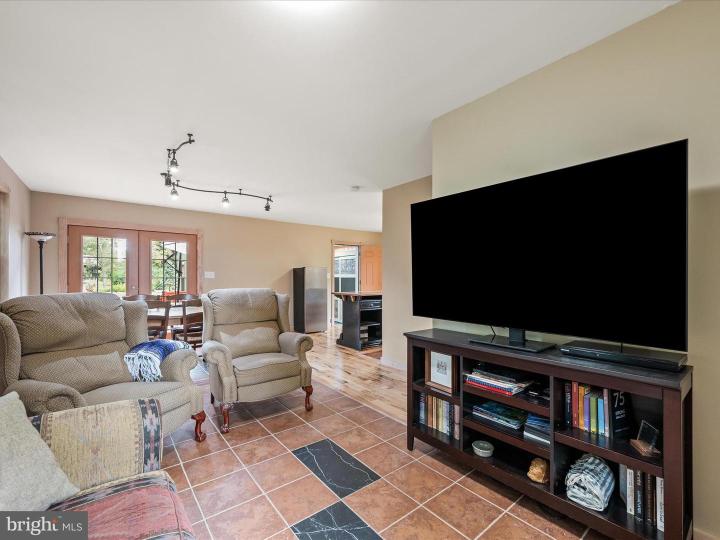 325 S CHURCH ST, BERRYVILLE, Virginia 22611, 5 Bedrooms Bedrooms, ,3 BathroomsBathrooms,Residential,For sale,325 S CHURCH ST,VACL2005984 MLS # VACL2005984