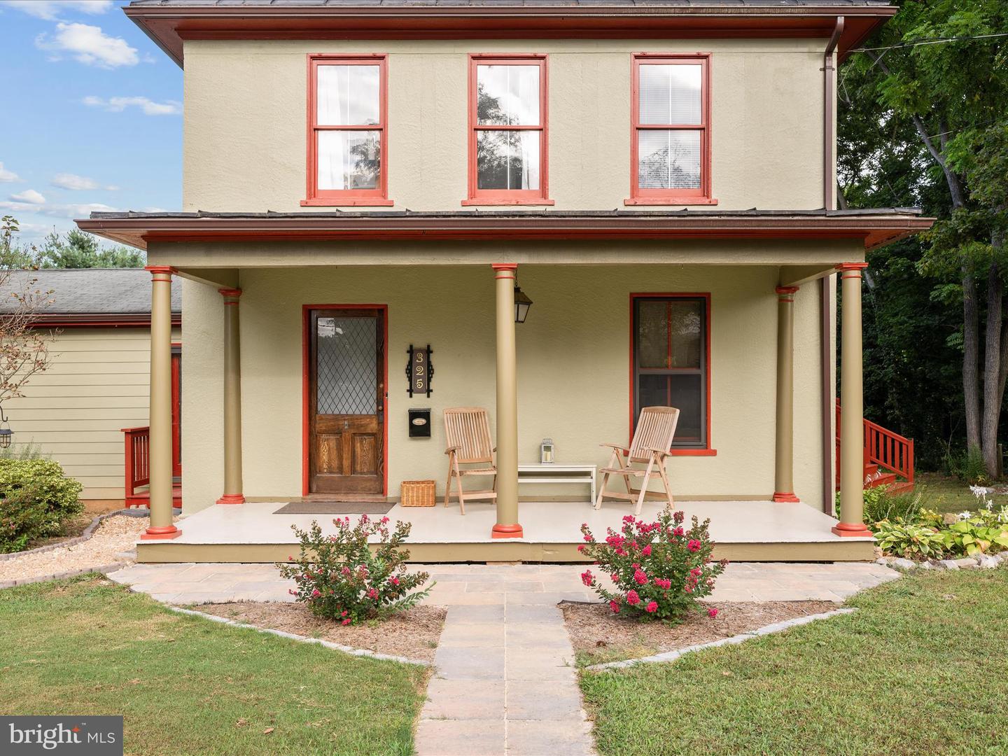 325 S CHURCH ST, BERRYVILLE, Virginia 22611, 5 Bedrooms Bedrooms, ,3 BathroomsBathrooms,Residential,For sale,325 S CHURCH ST,VACL2005984 MLS # VACL2005984