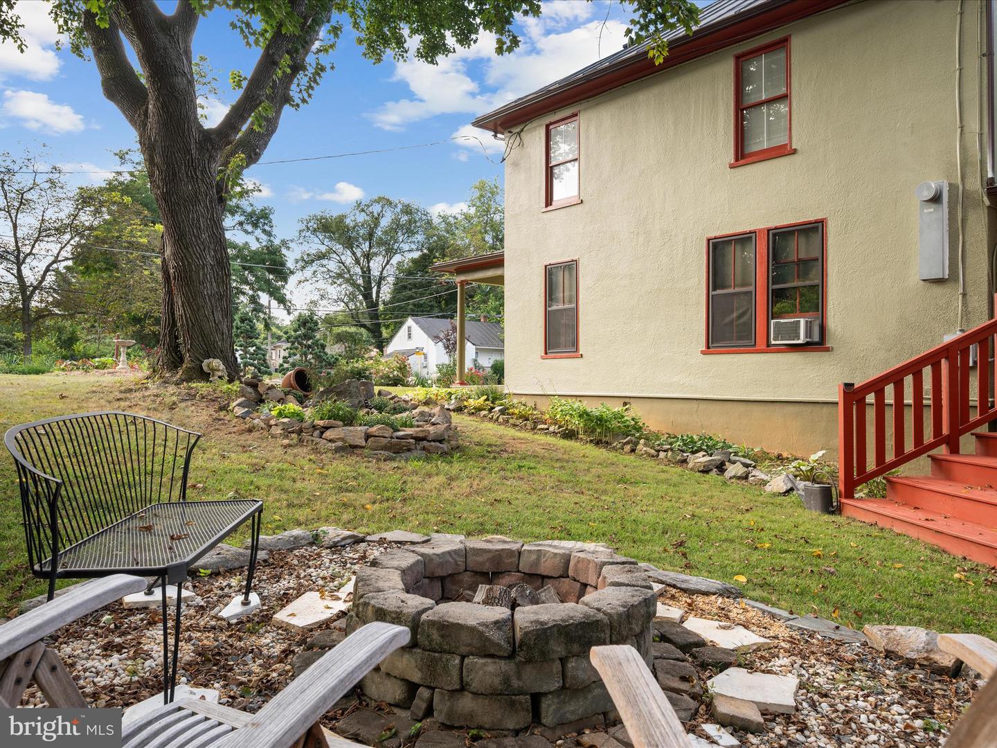 325 S CHURCH ST, BERRYVILLE, Virginia 22611, 5 Bedrooms Bedrooms, ,3 BathroomsBathrooms,Residential,For sale,325 S CHURCH ST,VACL2005984 MLS # VACL2005984