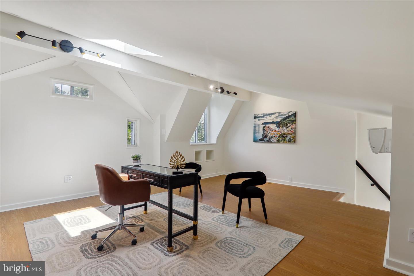 1918 BELMONT RD NW, WASHINGTON, District Of Columbia 20009, 4 Bedrooms Bedrooms, ,3 BathroomsBathrooms,Residential,For sale,1918 BELMONT RD NW,DCDC2216482 MLS # DCDC2216482