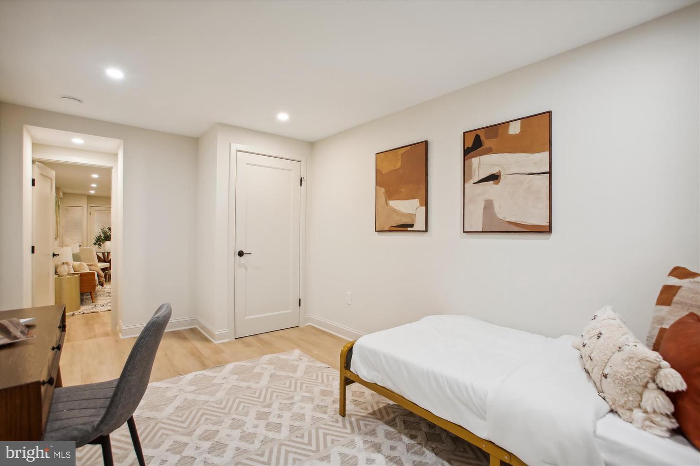 1918 BELMONT RD NW, WASHINGTON, District Of Columbia 20009, 4 Bedrooms Bedrooms, ,3 BathroomsBathrooms,Residential,For sale,1918 BELMONT RD NW,DCDC2216482 MLS # DCDC2216482