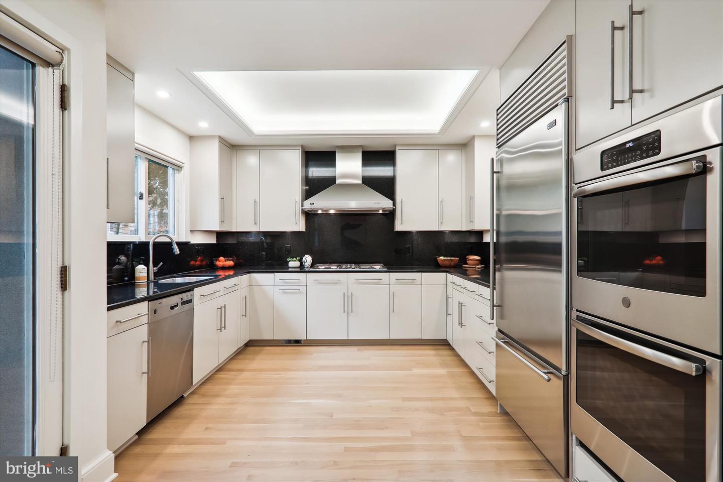 1918 BELMONT RD NW, WASHINGTON, District Of Columbia 20009, 4 Bedrooms Bedrooms, ,3 BathroomsBathrooms,Residential,For sale,1918 BELMONT RD NW,DCDC2216482 MLS # DCDC2216482