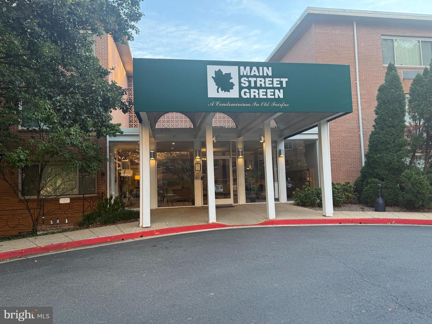 10570 MAIN ST #220, FAIRFAX, Virginia 22030, 2 Bedrooms Bedrooms, ,1 BathroomBathrooms,Residential,For sale,10570 MAIN ST #220,VAFC2006870 MLS # VAFC2006870