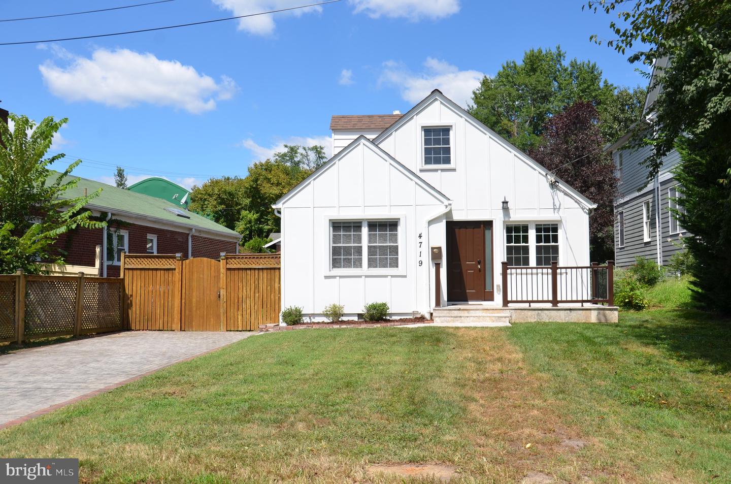 4719 25TH ST N, ARLINGTON, Virginia 22207, 4 Bedrooms Bedrooms, ,2 BathroomsBathrooms,Residential,For sale,4719 25TH ST N,VAAR2062744 MLS # VAAR2062744