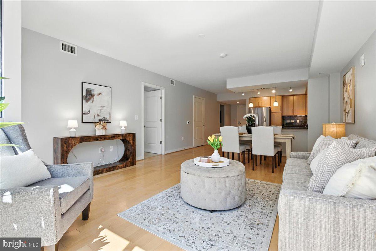 1025 1ST ST SE #612, WASHINGTON, District Of Columbia 20003, 2 Bedrooms Bedrooms, 4 Rooms Rooms,2 BathroomsBathrooms,Residential,For sale,1025 1ST ST SE #612,DCDC2217088 MLS # DCDC2217088