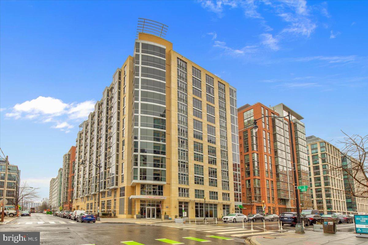 1025 1ST ST SE #612, WASHINGTON, District Of Columbia 20003, 2 Bedrooms Bedrooms, 4 Rooms Rooms,2 BathroomsBathrooms,Residential,For sale,1025 1ST ST SE #612,DCDC2217088 MLS # DCDC2217088