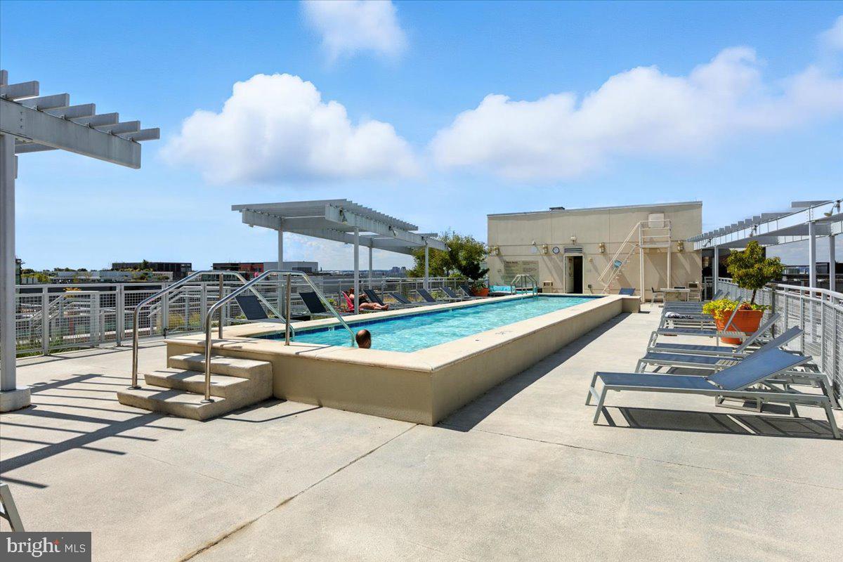 1025 1ST ST SE #612, WASHINGTON, District Of Columbia 20003, 2 Bedrooms Bedrooms, 4 Rooms Rooms,2 BathroomsBathrooms,Residential,For sale,1025 1ST ST SE #612,DCDC2217088 MLS # DCDC2217088