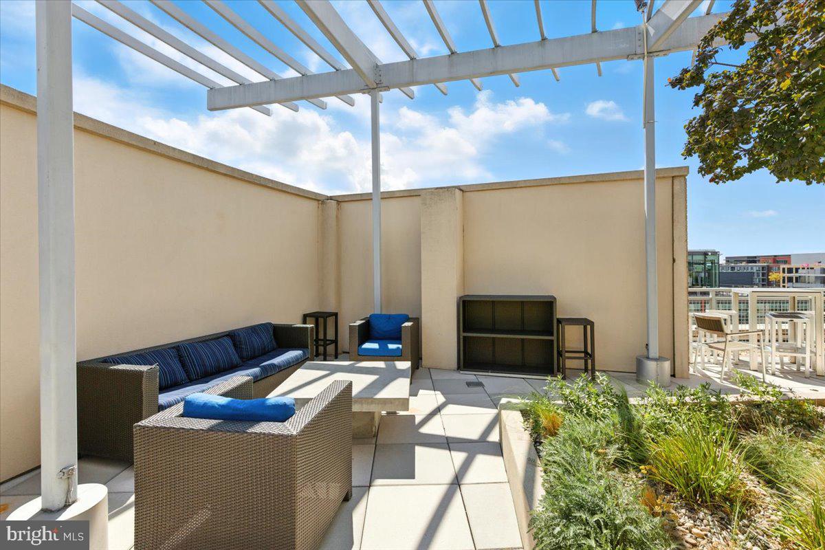 1025 1ST ST SE #612, WASHINGTON, District Of Columbia 20003, 2 Bedrooms Bedrooms, 4 Rooms Rooms,2 BathroomsBathrooms,Residential,For sale,1025 1ST ST SE #612,DCDC2217088 MLS # DCDC2217088