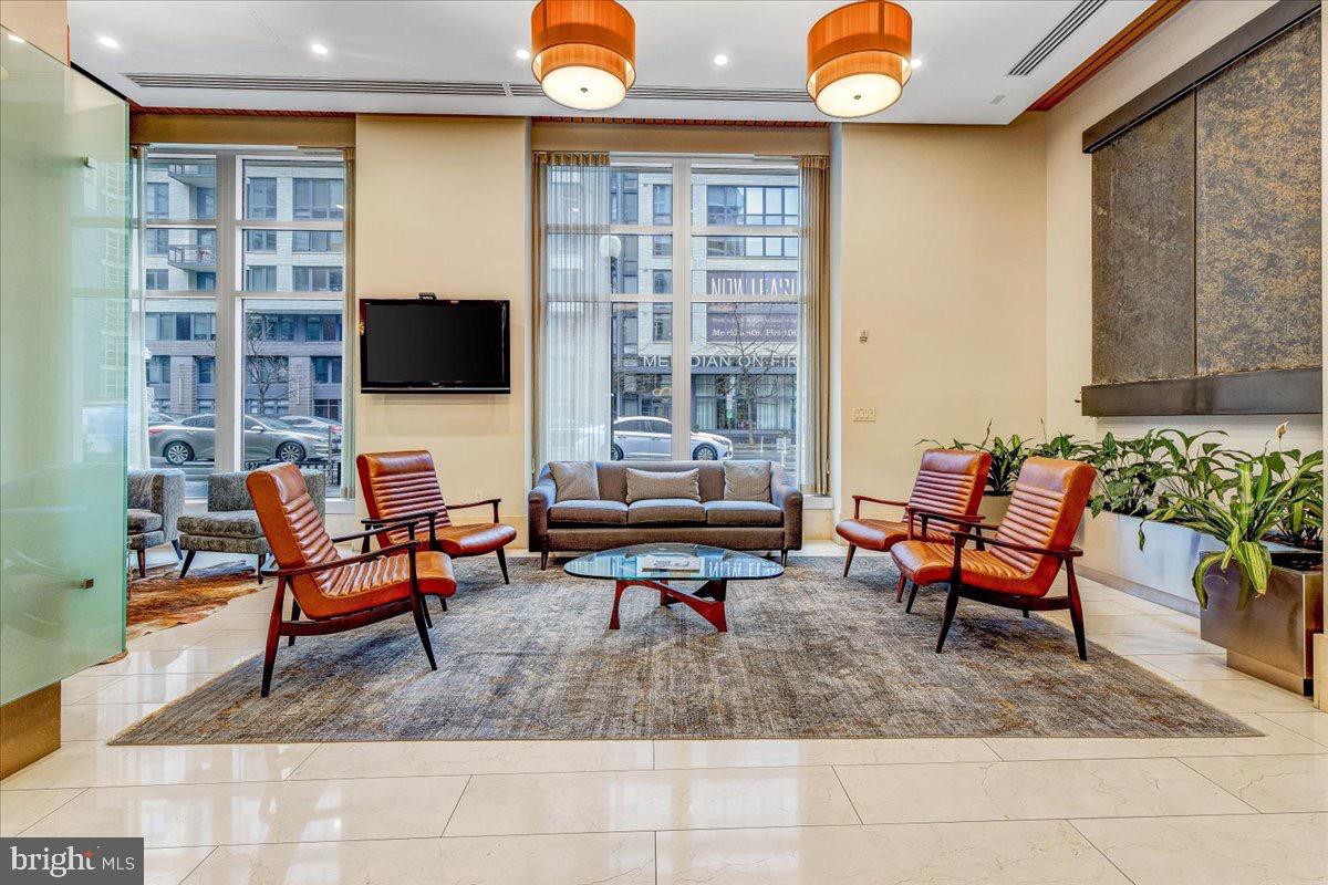 1025 1ST ST SE #612, WASHINGTON, District Of Columbia 20003, 2 Bedrooms Bedrooms, 4 Rooms Rooms,2 BathroomsBathrooms,Residential,For sale,1025 1ST ST SE #612,DCDC2217088 MLS # DCDC2217088