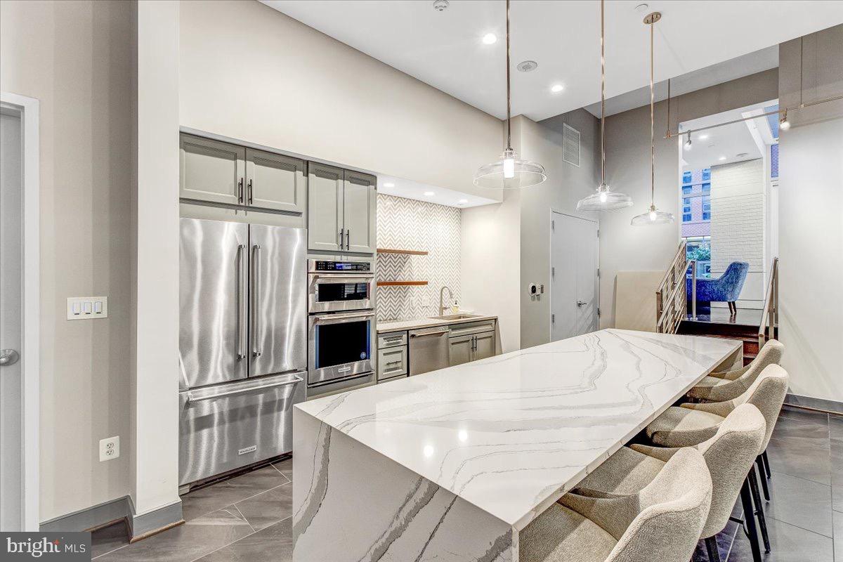 1025 1ST ST SE #612, WASHINGTON, District Of Columbia 20003, 2 Bedrooms Bedrooms, 4 Rooms Rooms,2 BathroomsBathrooms,Residential,For sale,1025 1ST ST SE #612,DCDC2217088 MLS # DCDC2217088