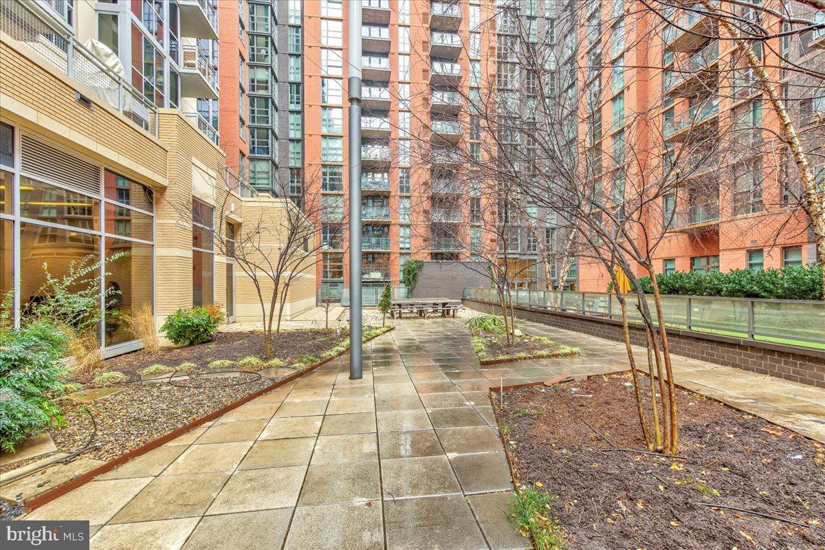 1025 1ST ST SE #612, WASHINGTON, District Of Columbia 20003, 2 Bedrooms Bedrooms, 4 Rooms Rooms,2 BathroomsBathrooms,Residential,For sale,1025 1ST ST SE #612,DCDC2217088 MLS # DCDC2217088