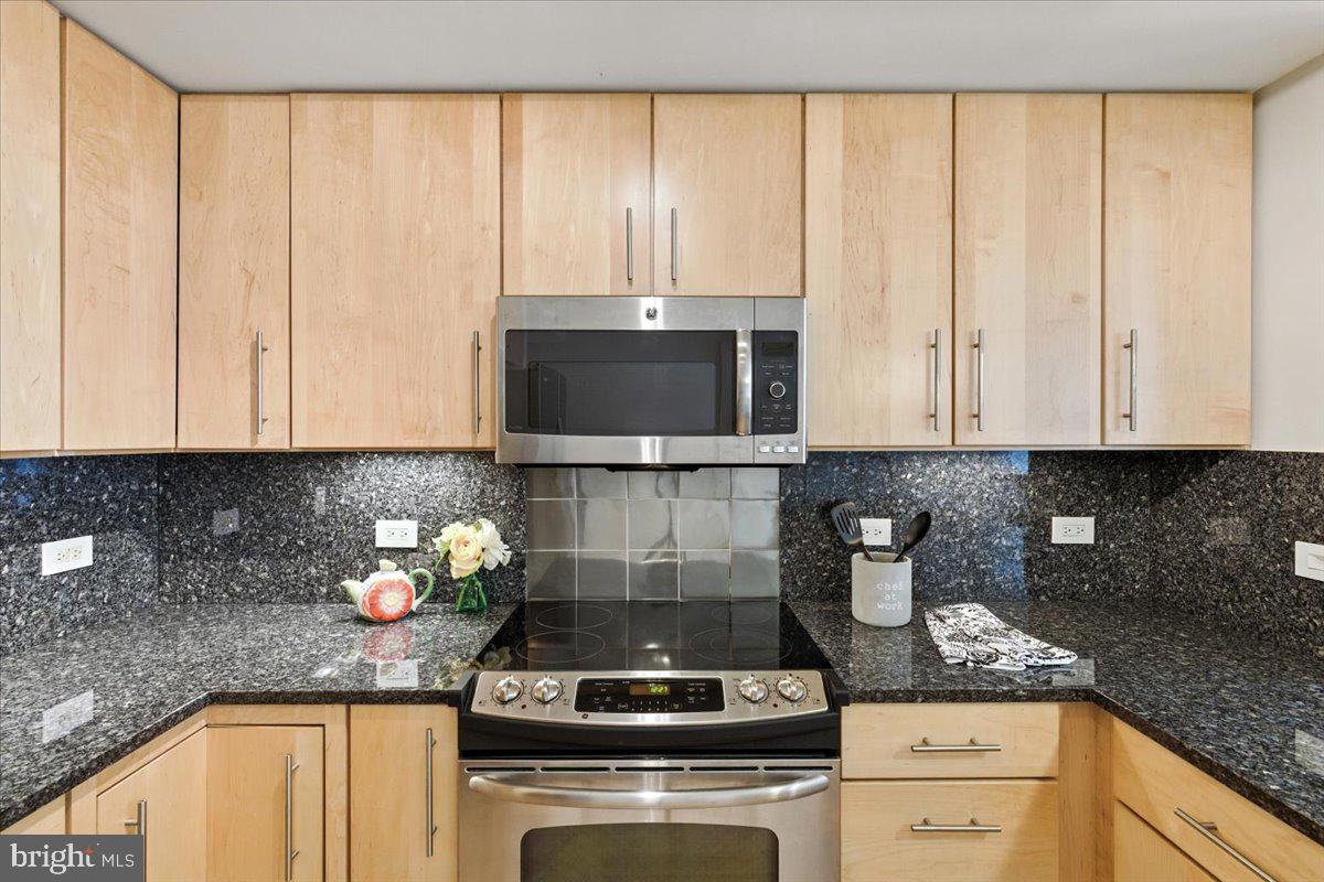 1025 1ST ST SE #612, WASHINGTON, District Of Columbia 20003, 2 Bedrooms Bedrooms, 4 Rooms Rooms,2 BathroomsBathrooms,Residential,For sale,1025 1ST ST SE #612,DCDC2217088 MLS # DCDC2217088