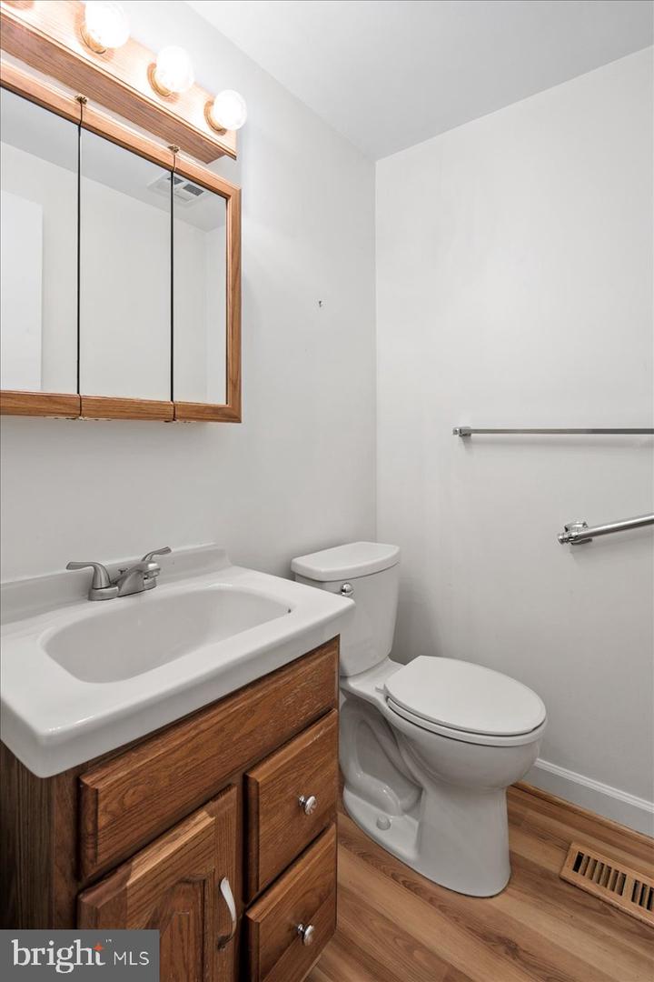 2755 VIKING DR, HERNDON, Virginia 20171, 4 Bedrooms Bedrooms, ,2 BathroomsBathrooms,Residential,For sale,2755 VIKING DR,VAFX2264320 MLS # VAFX2264320