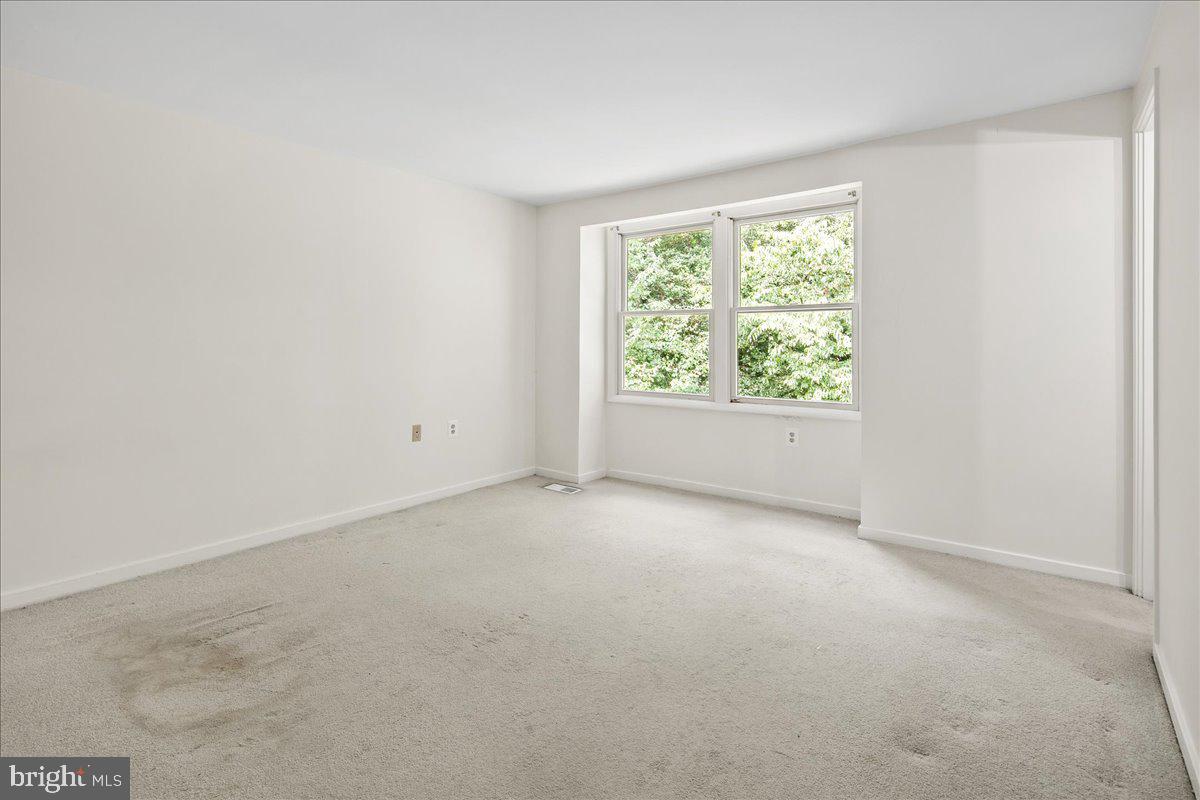 2755 VIKING DR, HERNDON, Virginia 20171, 4 Bedrooms Bedrooms, ,2 BathroomsBathrooms,Residential,For sale,2755 VIKING DR,VAFX2264320 MLS # VAFX2264320