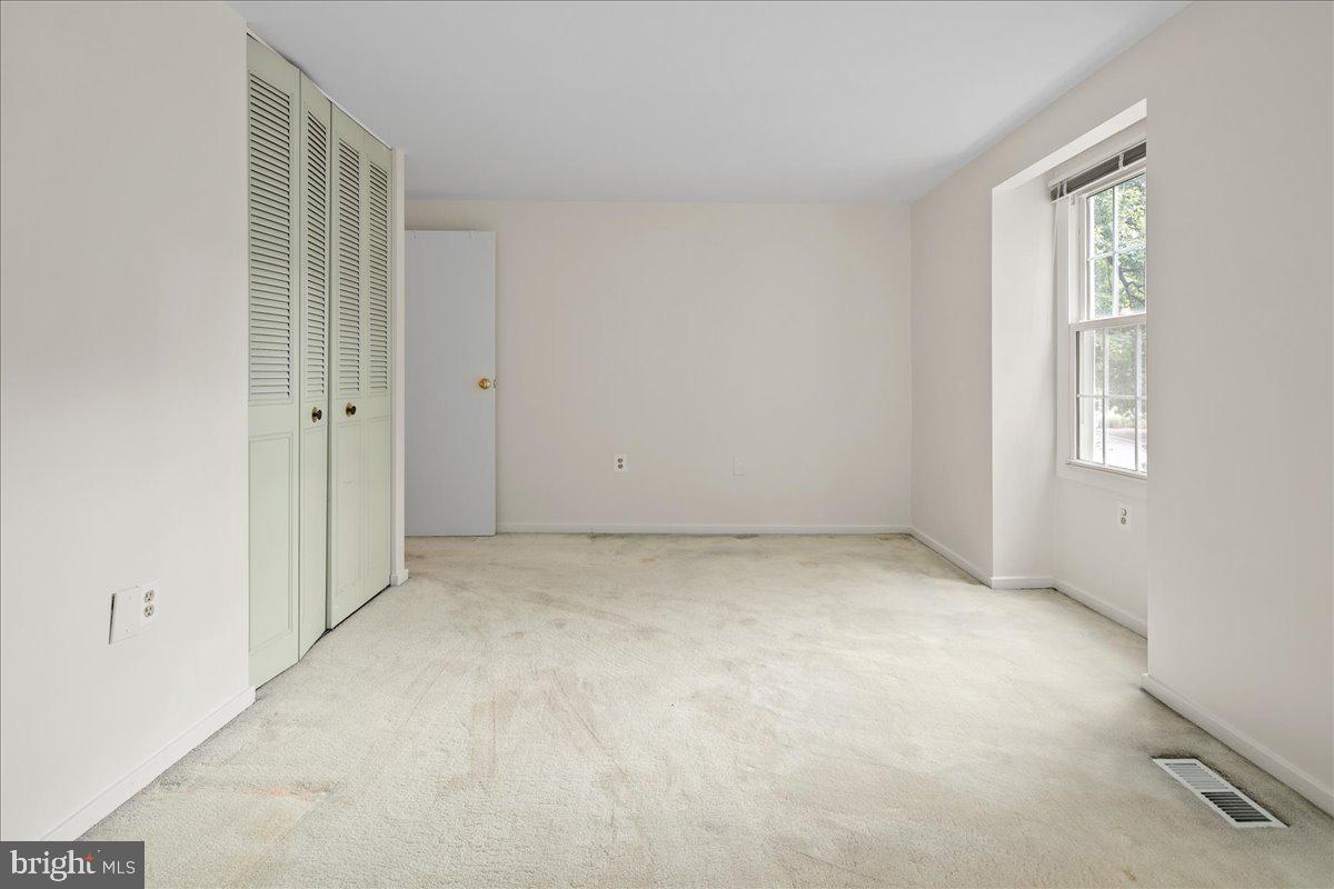 2755 VIKING DR, HERNDON, Virginia 20171, 4 Bedrooms Bedrooms, ,2 BathroomsBathrooms,Residential,For sale,2755 VIKING DR,VAFX2264320 MLS # VAFX2264320