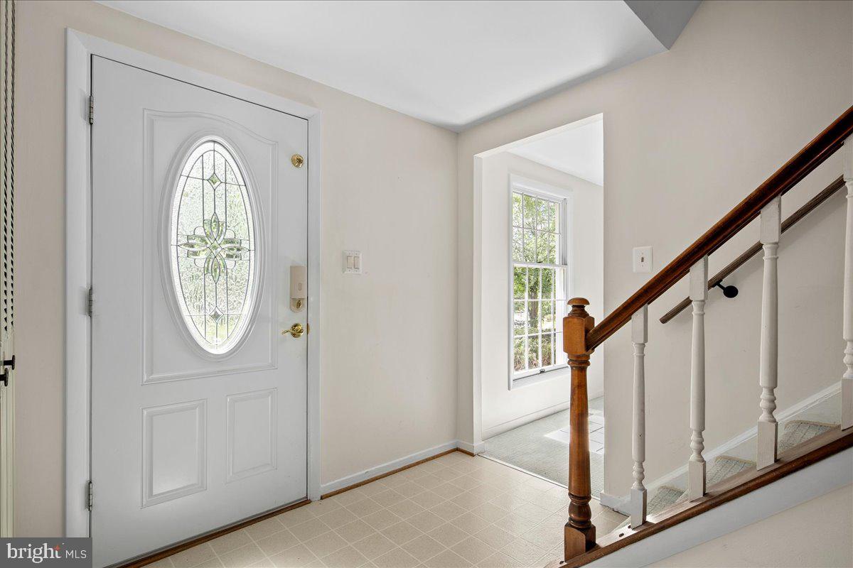 2755 VIKING DR, HERNDON, Virginia 20171, 4 Bedrooms Bedrooms, ,2 BathroomsBathrooms,Residential,For sale,2755 VIKING DR,VAFX2264320 MLS # VAFX2264320