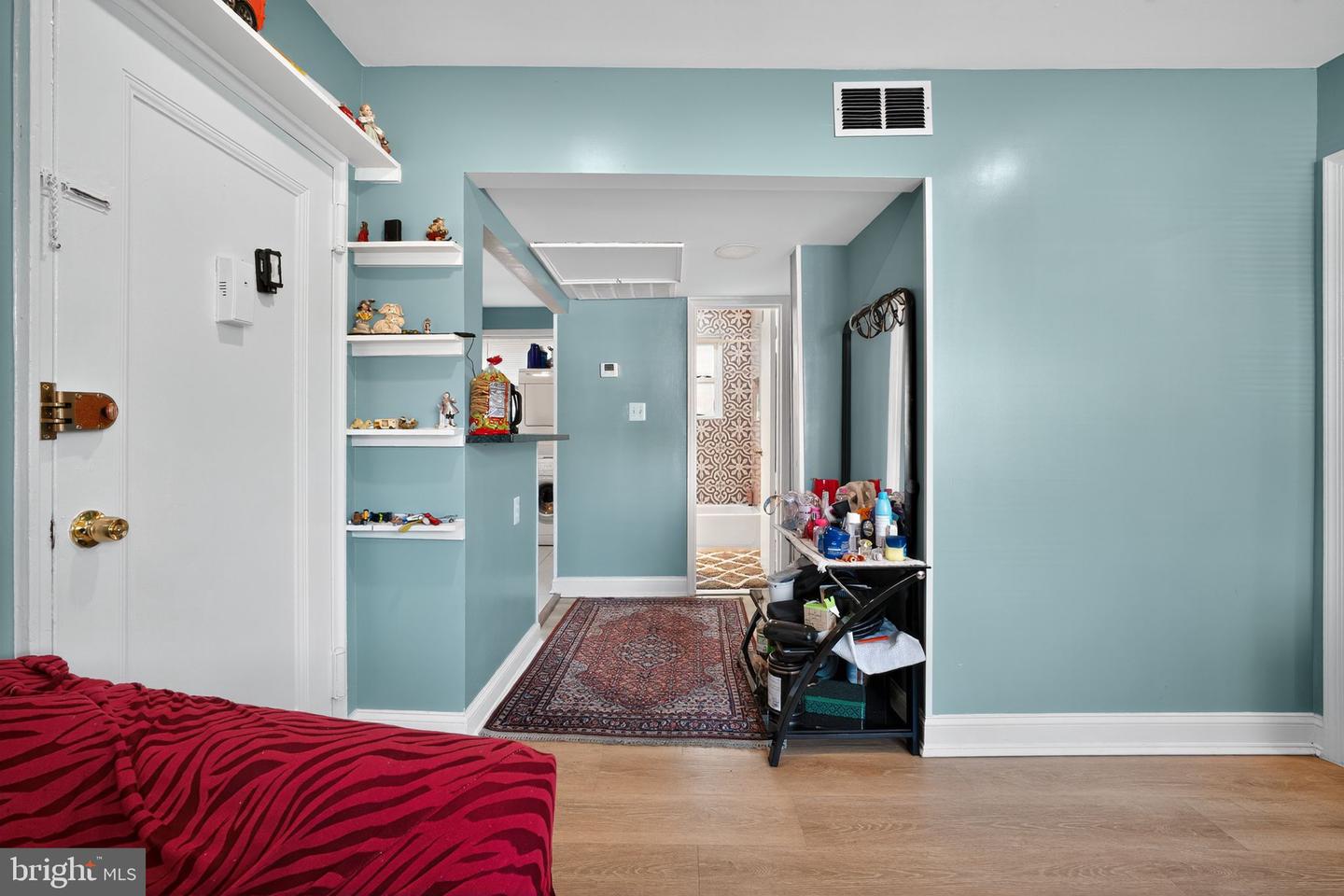 3065 PATRICK HENRY DR #102, FALLS CHURCH, Virginia 22044, 1 Bedroom Bedrooms, ,1 BathroomBathrooms,Residential,For sale,3065 PATRICK HENRY DR #102,VAFX2264512 MLS # VAFX2264512