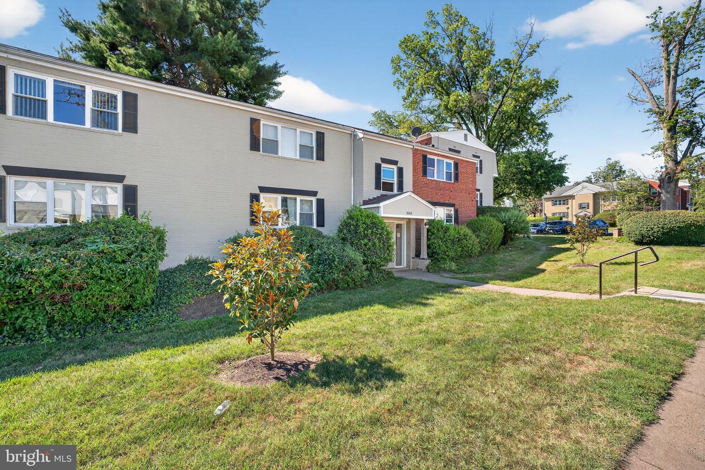 3065 PATRICK HENRY DR #102, FALLS CHURCH, Virginia 22044, 1 Bedroom Bedrooms, ,1 BathroomBathrooms,Residential,For sale,3065 PATRICK HENRY DR #102,VAFX2264512 MLS # VAFX2264512