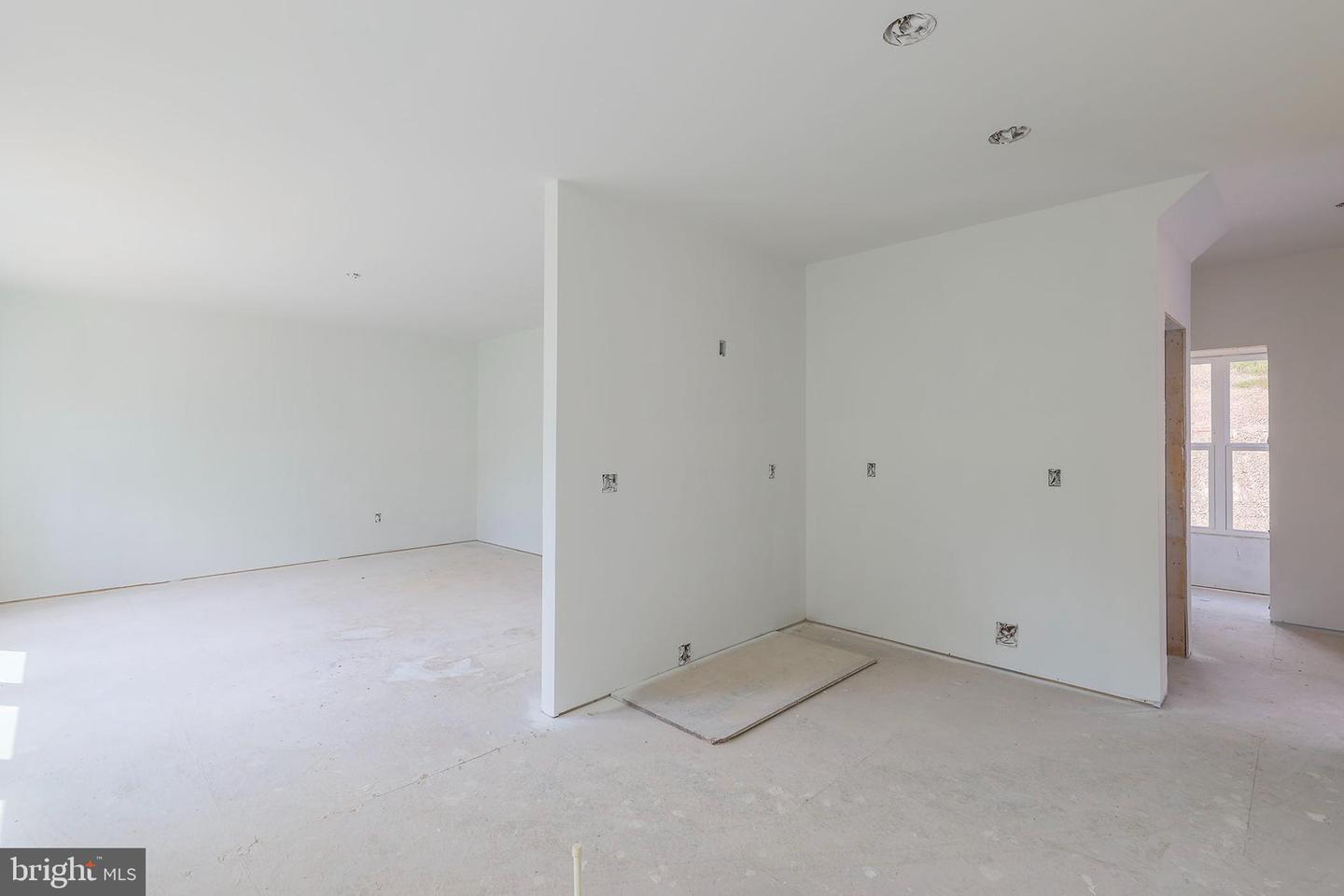1086 REYNOLDS ROAD, CROSS JUNCTION, Virginia 22625, 3 Bedrooms Bedrooms, ,2 BathroomsBathrooms,Residential,For sale,1086 REYNOLDS ROAD,VAFV2036552 MLS # VAFV2036552