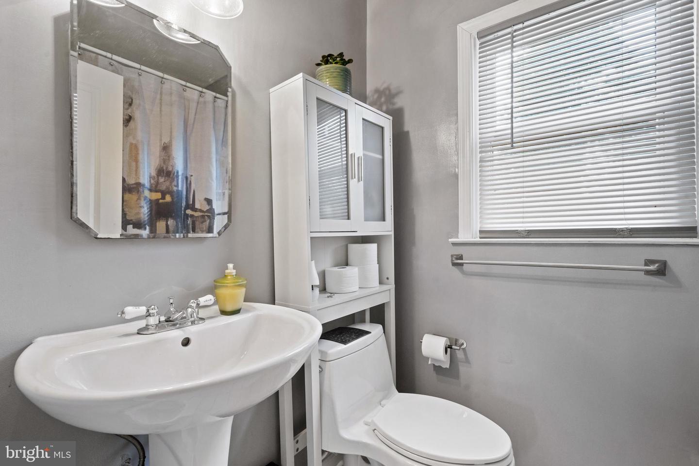 2211 32ND PL SE, WASHINGTON, District Of Columbia 20020, 3 Bedrooms Bedrooms, ,2 BathroomsBathrooms,Residential,For sale,2211 32ND PL SE,DCDC2192116 MLS # DCDC2192116