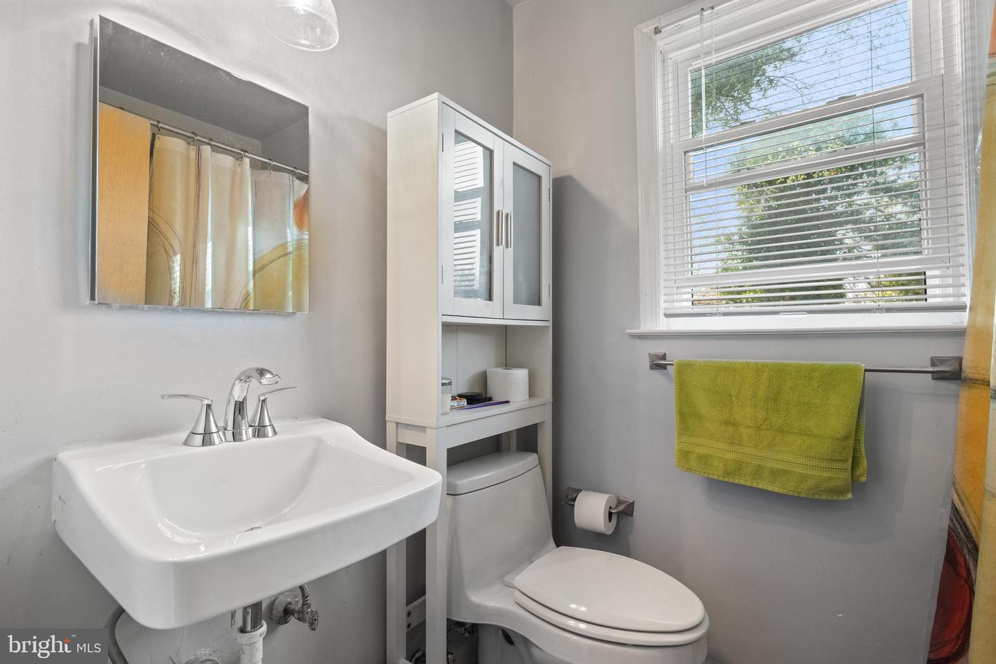 2211 32ND PL SE, WASHINGTON, District Of Columbia 20020, 3 Bedrooms Bedrooms, ,2 BathroomsBathrooms,Residential,For sale,2211 32ND PL SE,DCDC2192116 MLS # DCDC2192116