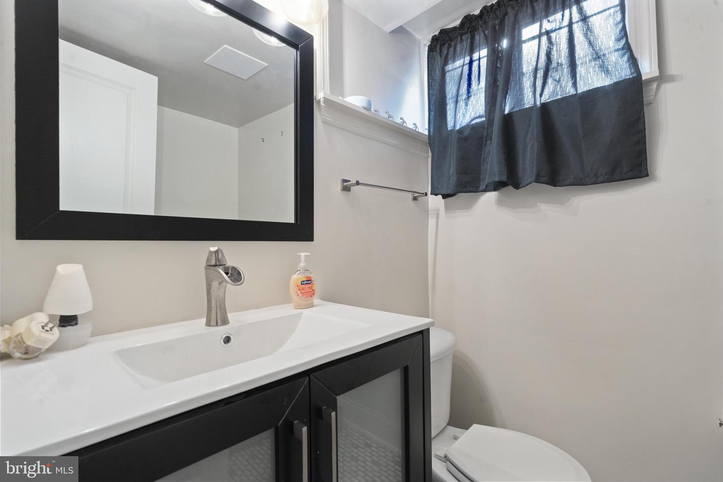 2211 32ND PL SE, WASHINGTON, District Of Columbia 20020, 3 Bedrooms Bedrooms, ,2 BathroomsBathrooms,Residential,For sale,2211 32ND PL SE,DCDC2192116 MLS # DCDC2192116