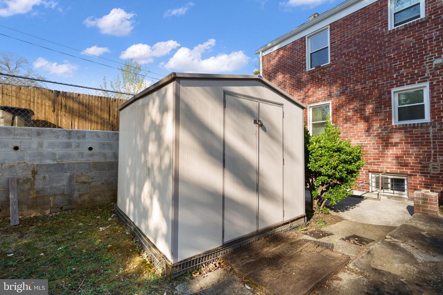 2211 32ND PL SE, WASHINGTON, District Of Columbia 20020, 3 Bedrooms Bedrooms, ,2 BathroomsBathrooms,Residential,For sale,2211 32ND PL SE,DCDC2192116 MLS # DCDC2192116