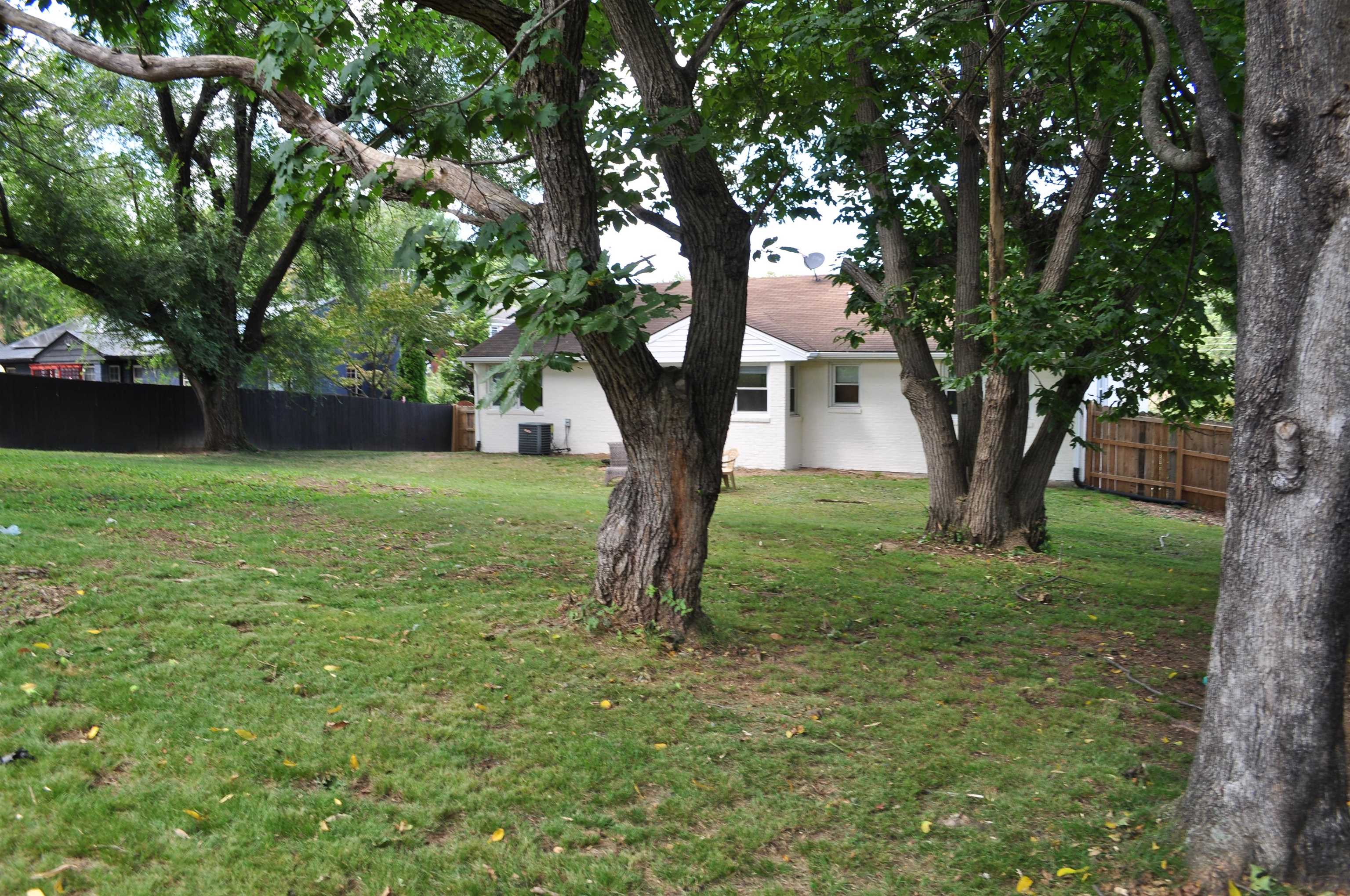 204 BURNLEY DR, STAUNTON, Virginia 24401, 3 Bedrooms Bedrooms, ,2 BathroomsBathrooms,Residential,204 BURNLEY DR,667007 MLS # 667007