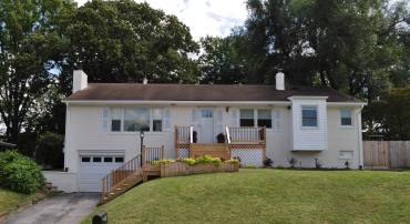 204 BURNLEY DR, STAUNTON, Virginia 24401, 3 Bedrooms Bedrooms, ,2 BathroomsBathrooms,Residential,204 BURNLEY DR,667007 MLS # 667007