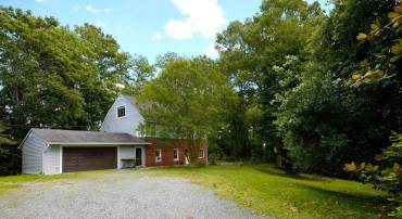 7027 RIDGE DR, ALEXANDRIA, Virginia 22306, 3 Bedrooms Bedrooms, ,1 BathroomBathrooms,Residential,For sale,7027 RIDGE DR,VAFX2243480 MLS # VAFX2243480