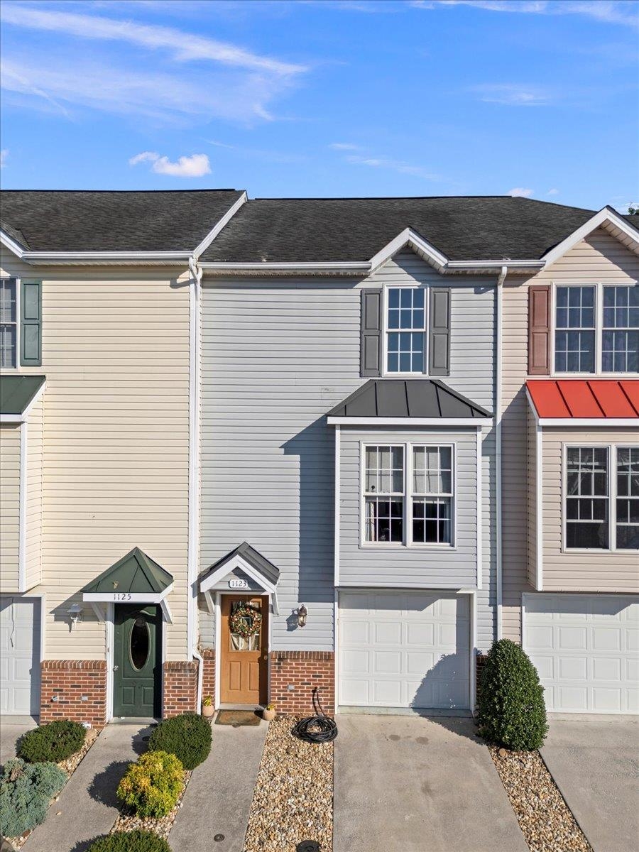1123 PATRICK HENRY PL, HARRISONBURG, Virginia 22802, 3 Bedrooms Bedrooms, ,1 BathroomBathrooms,Residential,1123 PATRICK HENRY PL,668542 MLS # 668542