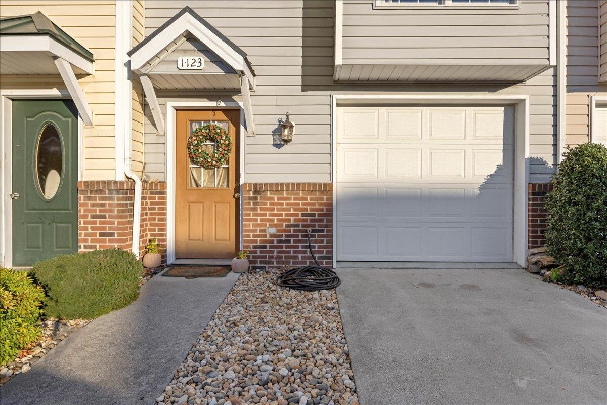 1123 PATRICK HENRY PL, HARRISONBURG, Virginia 22802, 3 Bedrooms Bedrooms, ,1 BathroomBathrooms,Residential,1123 PATRICK HENRY PL,668542 MLS # 668542