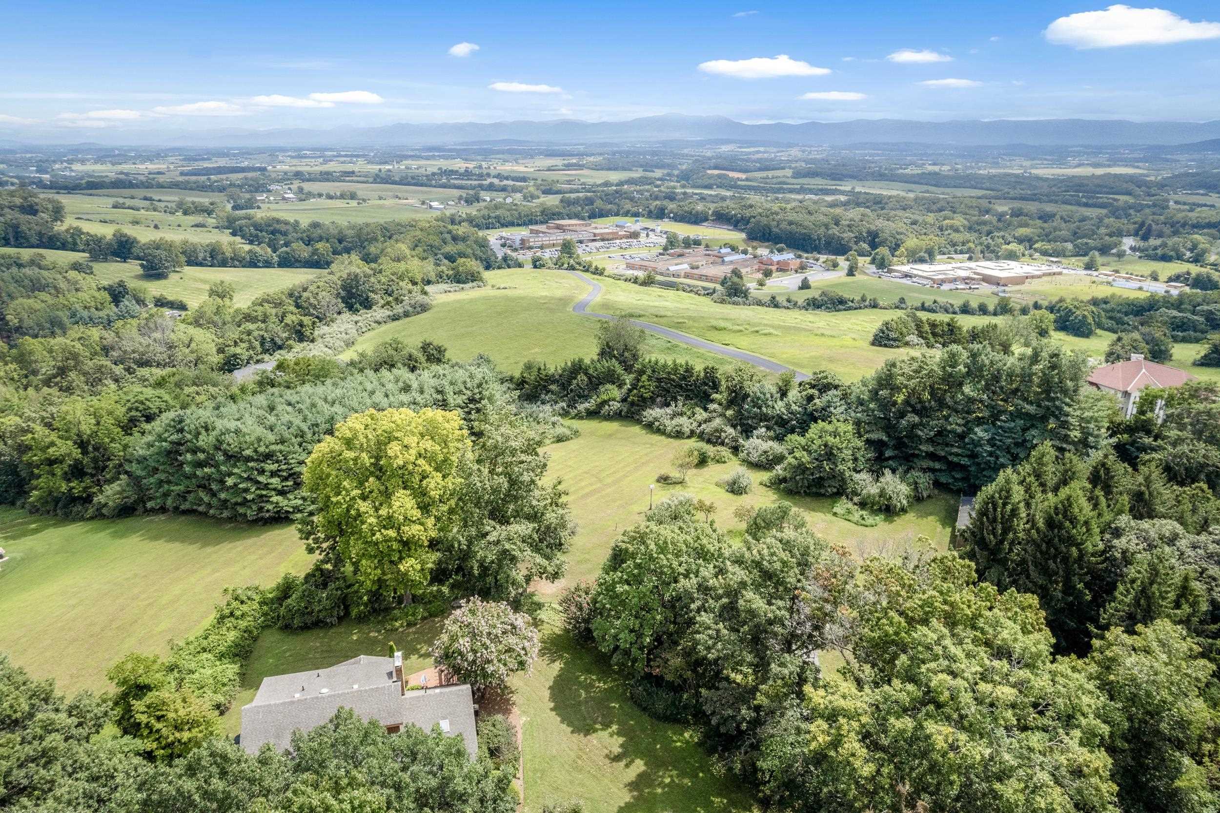 78 CEDAR CREEK LN, FORT DEFIANCE, Virginia 24437, 4 Bedrooms Bedrooms, ,3 BathroomsBathrooms,Residential,78 CEDAR CREEK LN,668543 MLS # 668543