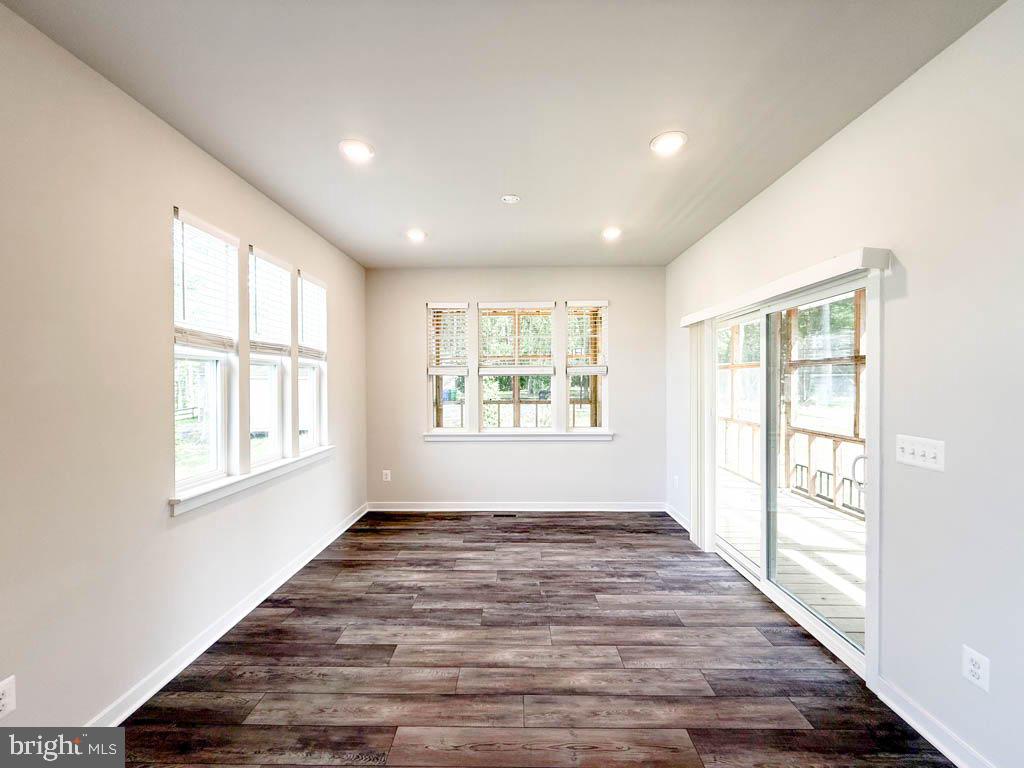 9213 MOLDOVA RD, CHESTERFIELD, Virginia 23832, 5 Bedrooms Bedrooms, 10 Rooms Rooms,4 BathroomsBathrooms,Residential,For sale,9213 MOLDOVA RD,VACF2001258 MLS # VACF2001258