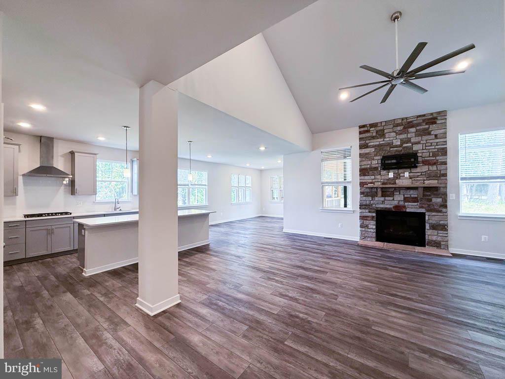 9213 MOLDOVA RD, CHESTERFIELD, Virginia 23832, 5 Bedrooms Bedrooms, 10 Rooms Rooms,4 BathroomsBathrooms,Residential,For sale,9213 MOLDOVA RD,VACF2001258 MLS # VACF2001258