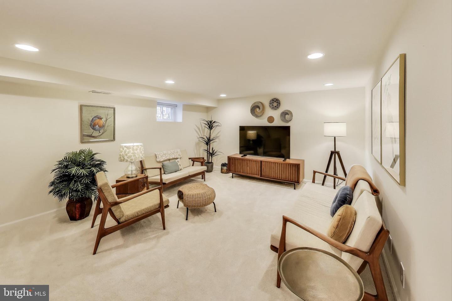 4711 30TH ST S #A1, ARLINGTON, Virginia 22206, 3 Bedrooms Bedrooms, ,2 BathroomsBathrooms,Residential,For sale,4711 30TH ST S #A1,VAAR2062884 MLS # VAAR2062884