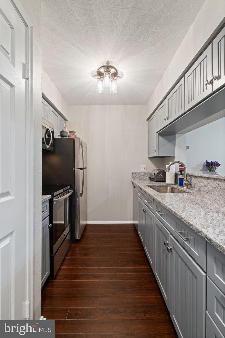 3311 WYNDHAM CIR #1199, ALEXANDRIA, Virginia 22302, 1 Bedroom Bedrooms, ,1 BathroomBathrooms,Residential,For sale,3311 WYNDHAM CIR #1199,VAAX2049252 MLS # VAAX2049252