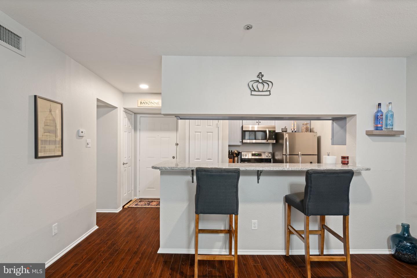 3311 WYNDHAM CIR #1199, ALEXANDRIA, Virginia 22302, 1 Bedroom Bedrooms, ,1 BathroomBathrooms,Residential,For sale,3311 WYNDHAM CIR #1199,VAAX2049252 MLS # VAAX2049252