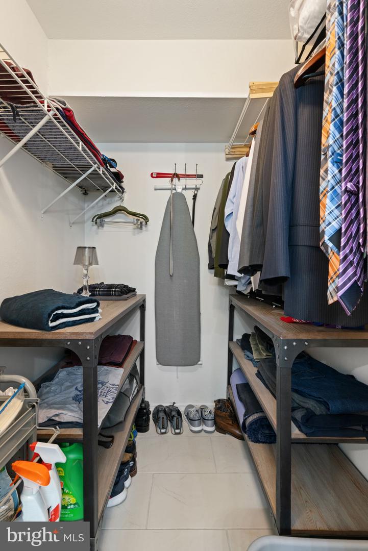 3311 WYNDHAM CIR #1199, ALEXANDRIA, Virginia 22302, 1 Bedroom Bedrooms, ,1 BathroomBathrooms,Residential,For sale,3311 WYNDHAM CIR #1199,VAAX2049252 MLS # VAAX2049252