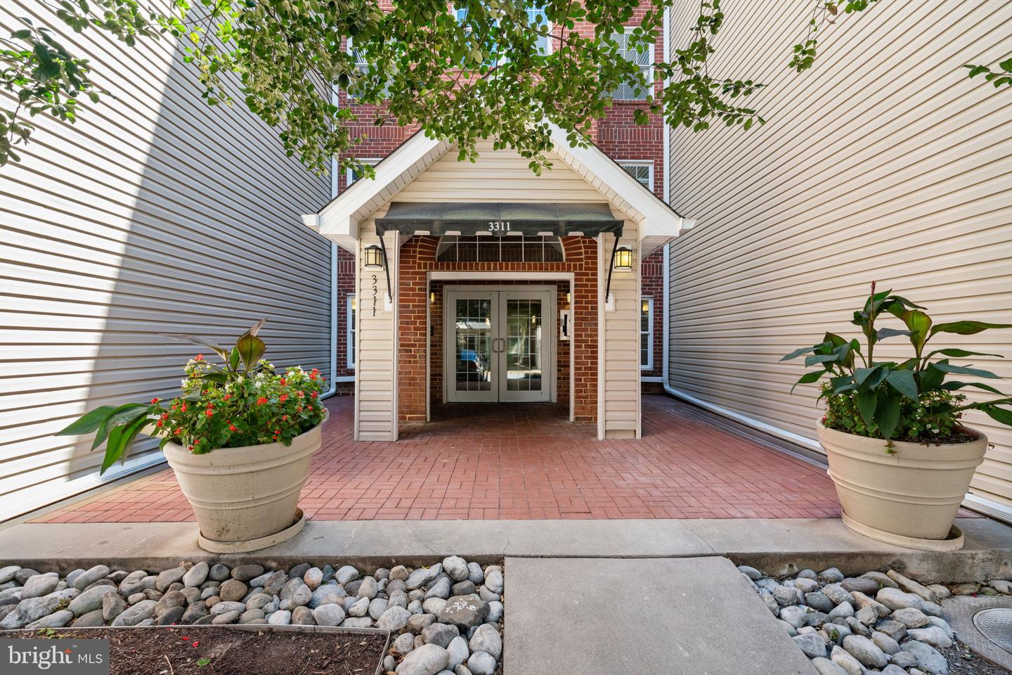 3311 WYNDHAM CIR #1199, ALEXANDRIA, Virginia 22302, 1 Bedroom Bedrooms, ,1 BathroomBathrooms,Residential,For sale,3311 WYNDHAM CIR #1199,VAAX2049252 MLS # VAAX2049252