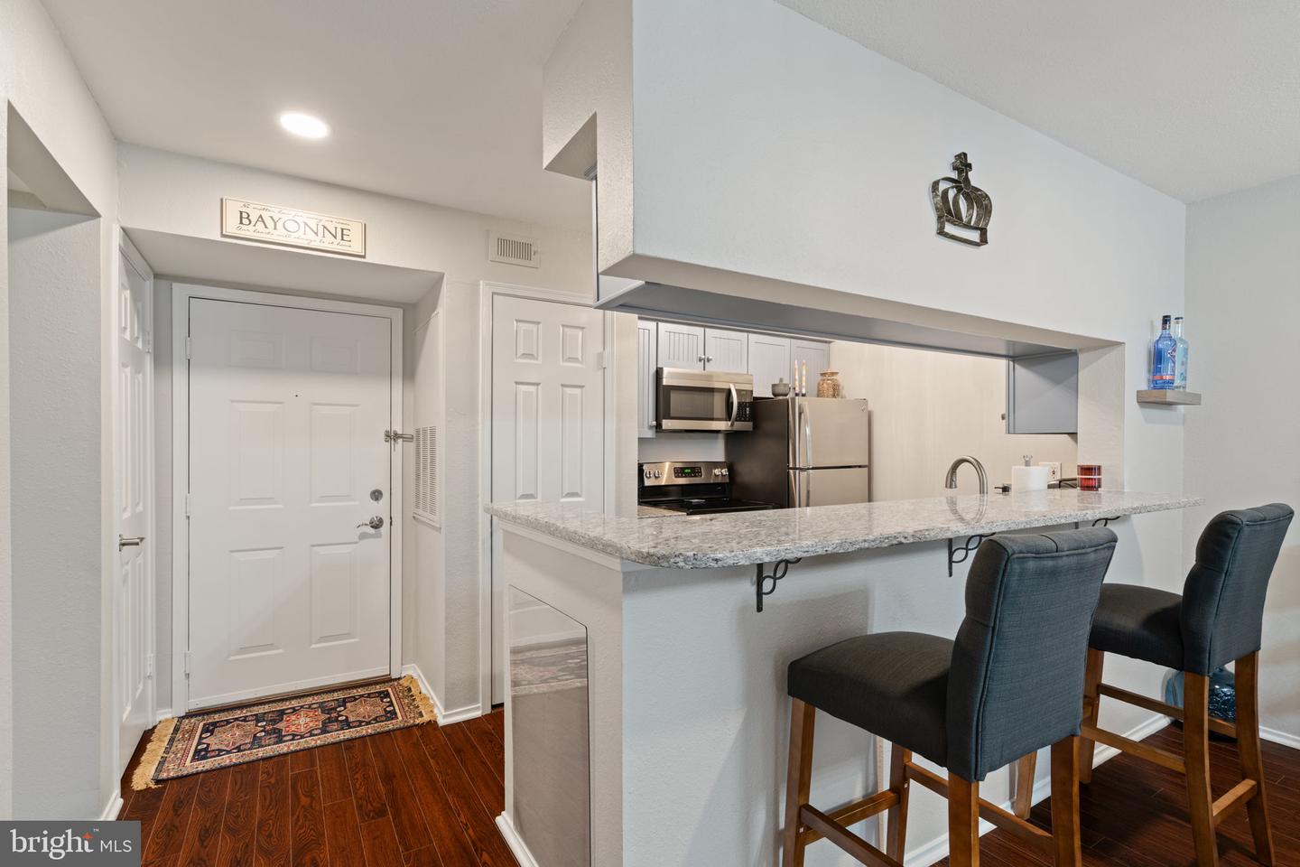3311 WYNDHAM CIR #1199, ALEXANDRIA, Virginia 22302, 1 Bedroom Bedrooms, ,1 BathroomBathrooms,Residential,For sale,3311 WYNDHAM CIR #1199,VAAX2049252 MLS # VAAX2049252