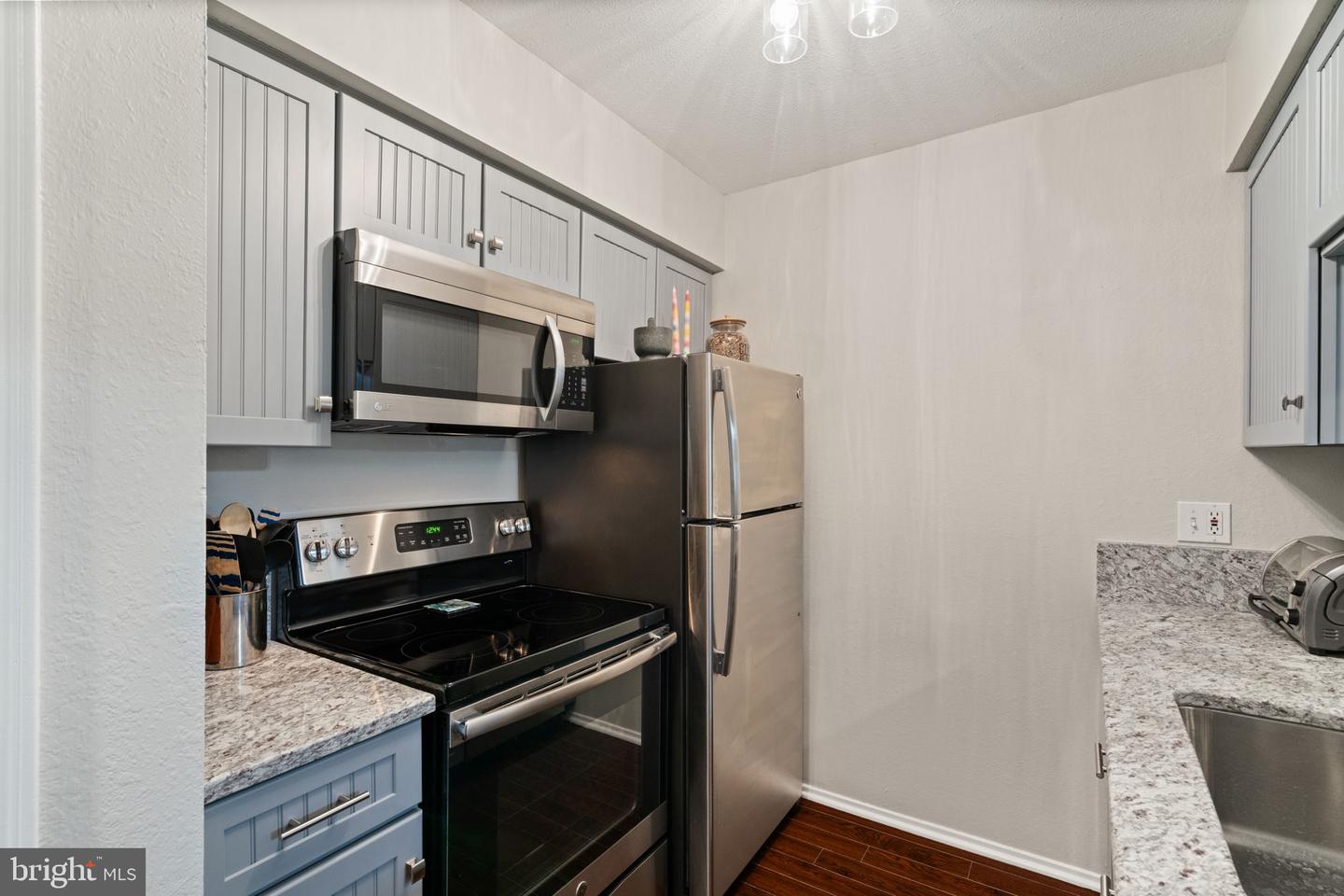 3311 WYNDHAM CIR #1199, ALEXANDRIA, Virginia 22302, 1 Bedroom Bedrooms, ,1 BathroomBathrooms,Residential,For sale,3311 WYNDHAM CIR #1199,VAAX2049252 MLS # VAAX2049252