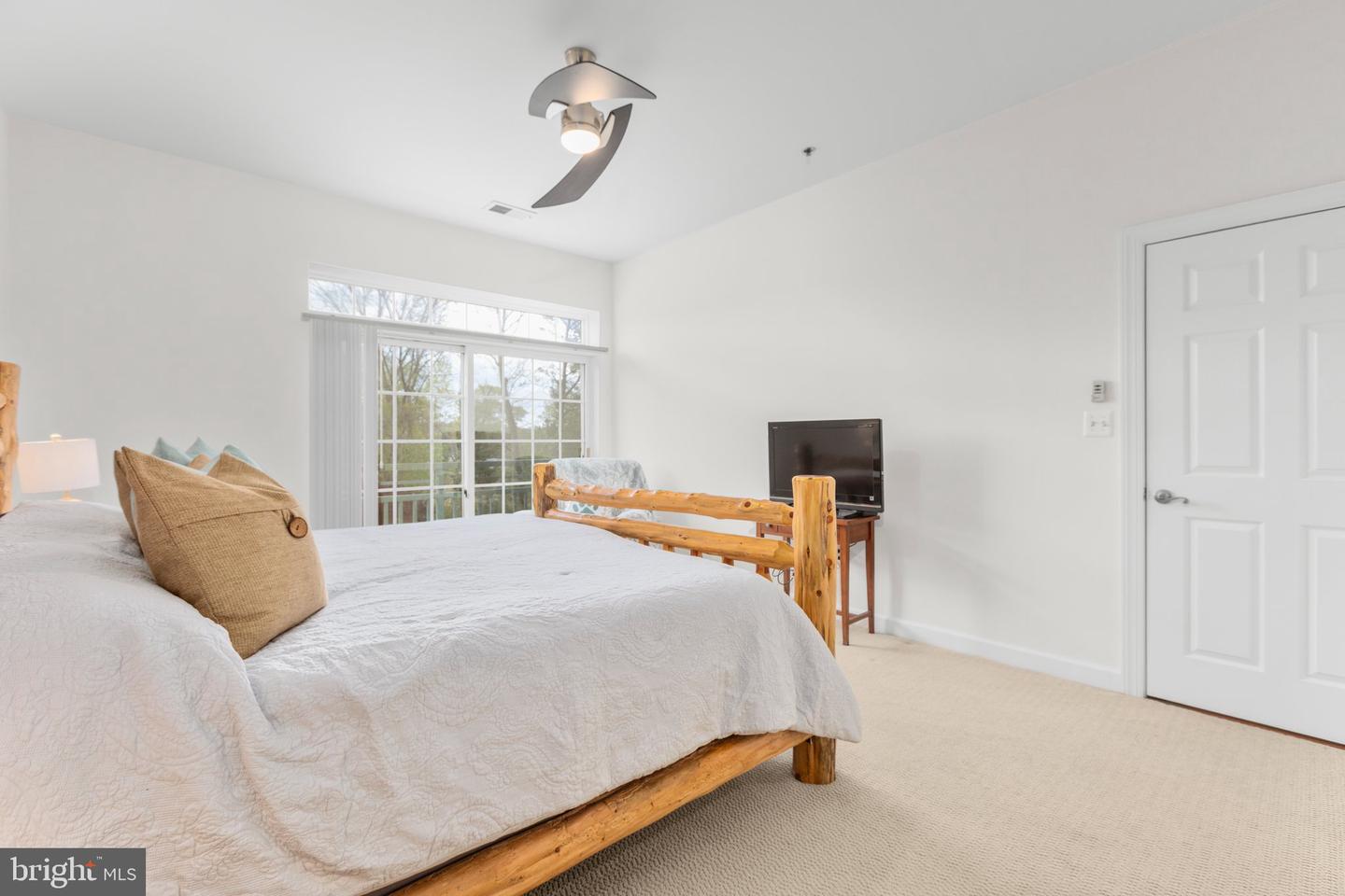 830 BELMONT BAY DR #206, WOODBRIDGE, Virginia 22191, 2 Bedrooms Bedrooms, ,2 BathroomsBathrooms,Residential,For sale,830 BELMONT BAY DR #206,VAPW2103126 MLS # VAPW2103126