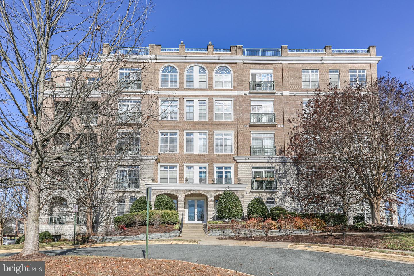 830 BELMONT BAY DR #206, WOODBRIDGE, Virginia 22191, 2 Bedrooms Bedrooms, ,2 BathroomsBathrooms,Residential,For sale,830 BELMONT BAY DR #206,VAPW2103126 MLS # VAPW2103126