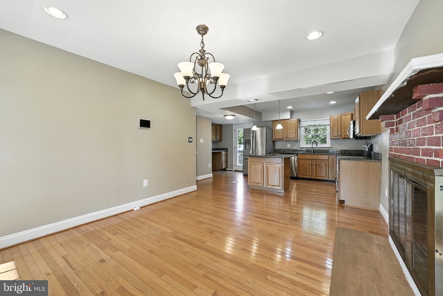 13390 NATIONVILLE LN, WOODBRIDGE, Virginia 22193, 4 Bedrooms Bedrooms, ,3 BathroomsBathrooms,Residential,For sale,13390 NATIONVILLE LN,VAPW2103162 MLS # VAPW2103162