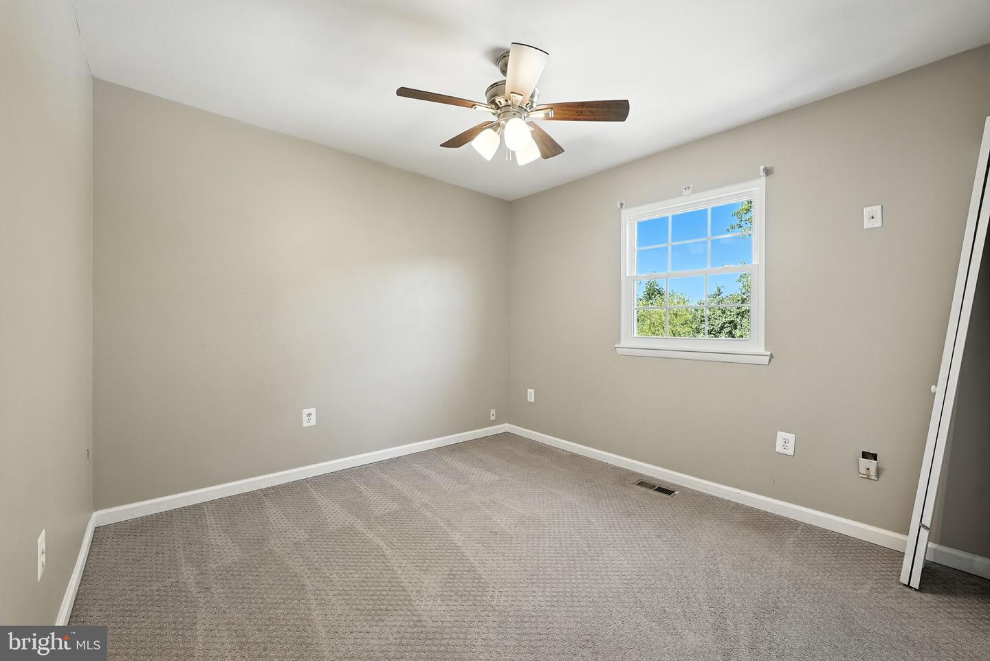13390 NATIONVILLE LN, WOODBRIDGE, Virginia 22193, 4 Bedrooms Bedrooms, ,3 BathroomsBathrooms,Residential,For sale,13390 NATIONVILLE LN,VAPW2103162 MLS # VAPW2103162